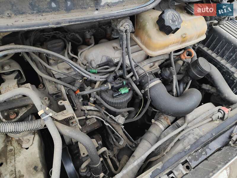 Мінівен Peugeot Expert 2005 в Чернівцях