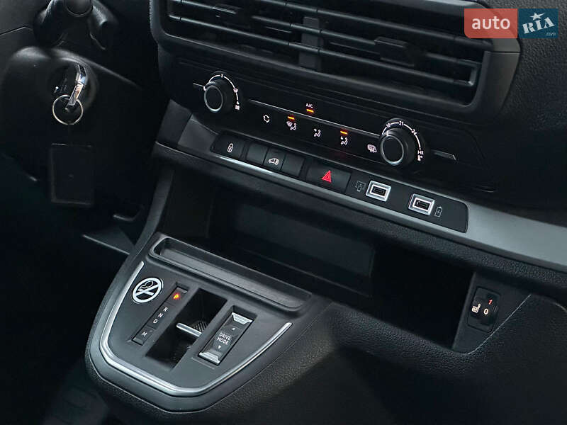 Вантажний фургон Peugeot Expert 2024 в Києві