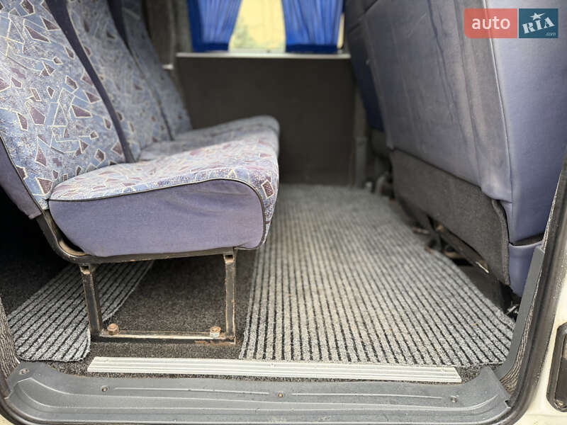 Мінівен Peugeot Expert 2005 в Рівному фото 37 Мінівен Peugeot Expert 2005 в Рівному