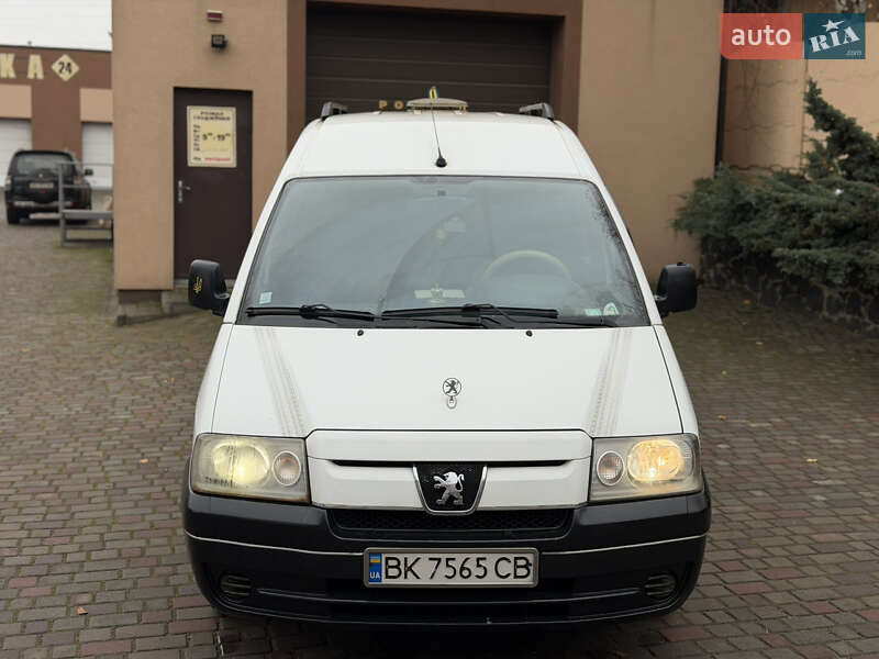 Мінівен Peugeot Expert 2005 в Рівному