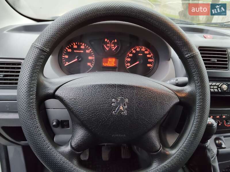 Мінівен Peugeot Expert 2008 в Черкасах фото 11 Мінівен Peugeot Expert 2008 в Черкасах