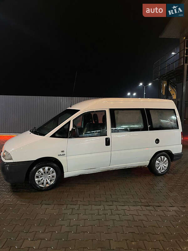 Мінівен Peugeot Expert 2003 в Чернівцях