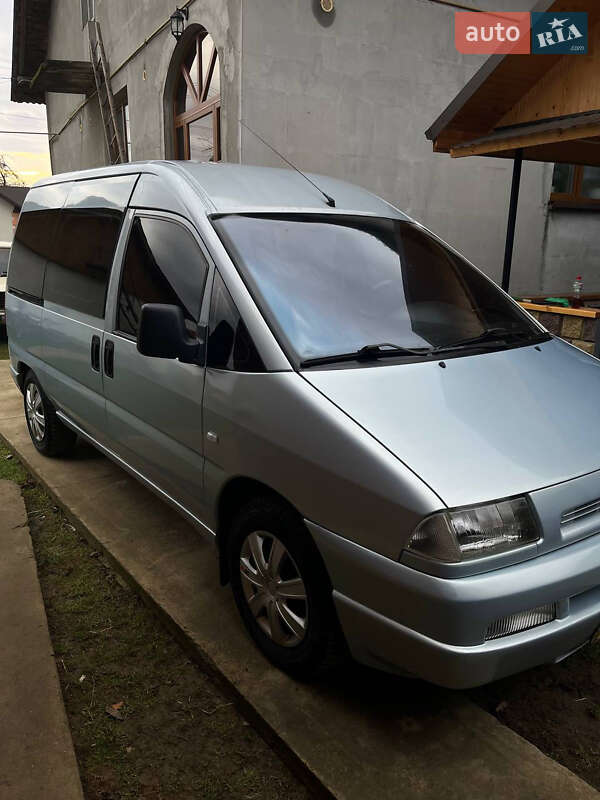 Минивэн Peugeot Expert 2003 в Стрые