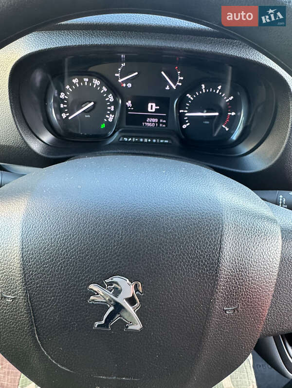 Мінівен Peugeot Expert 2021 в Івано-Франківську