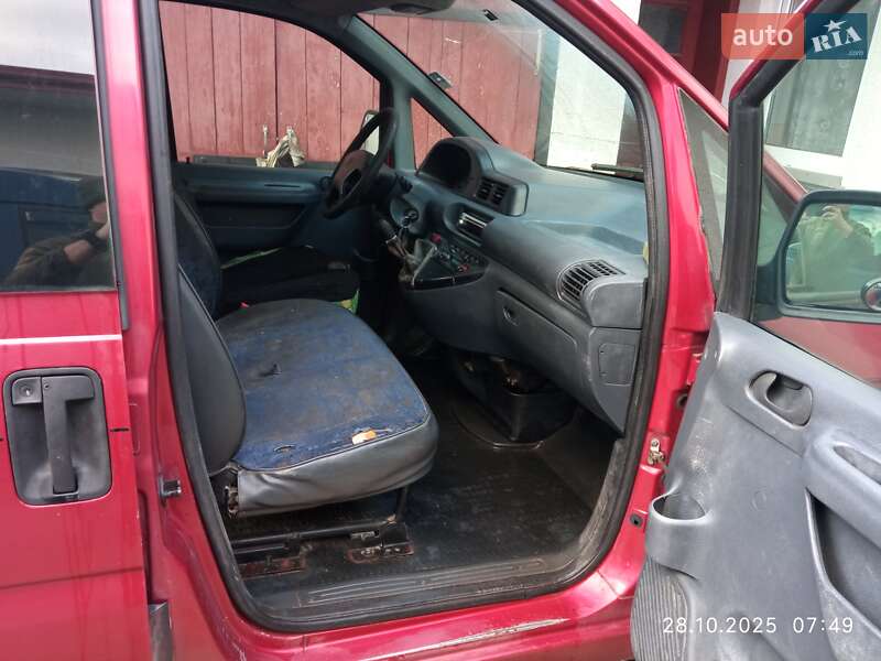 Вантажний фургон Peugeot Expert 2000 в Хотині