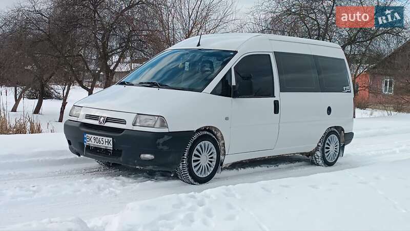 Минивэн Peugeot Expert 2001 в Сарнах фото Минивэн Peugeot Expert 2001 в Сарнах