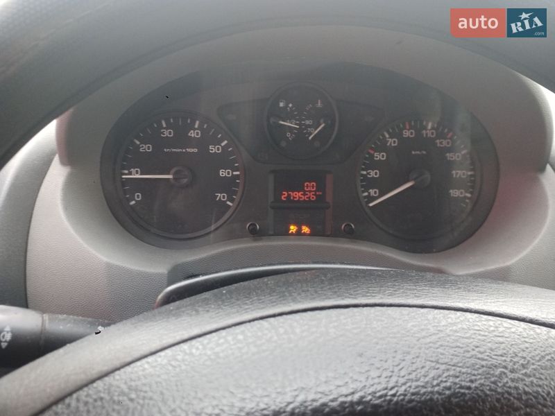 Минивэн Peugeot Expert 2008 в Киеве