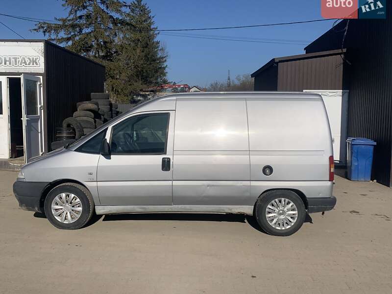 Грузовой фургон Peugeot Expert 2001 в Черновцах