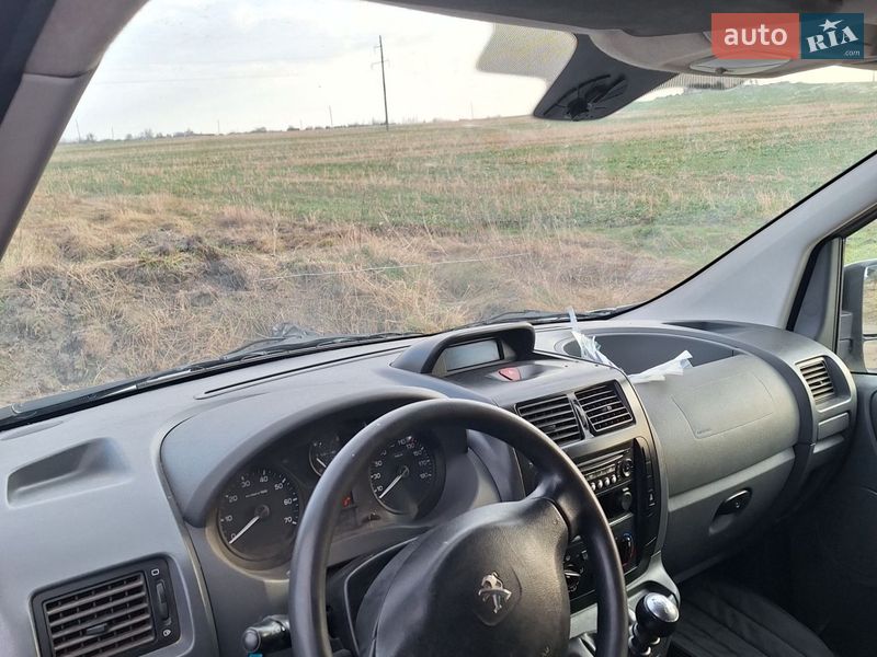 Грузовой фургон Peugeot Expert 2015 в Житомире фото 6 Грузовой фургон Peugeot Expert 2015 в Житомире