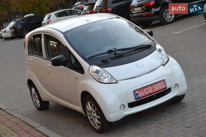 Хэтчбек Peugeot iOn 2012 в Луцке
