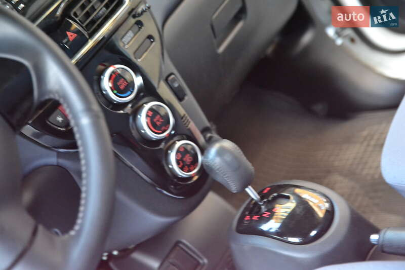 Хэтчбек Peugeot iOn 2012 в Луцке