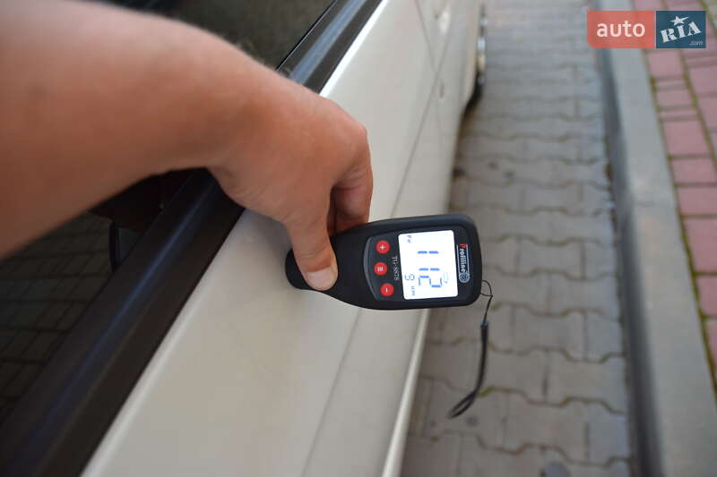 Хэтчбек Peugeot iOn 2012 в Луцке