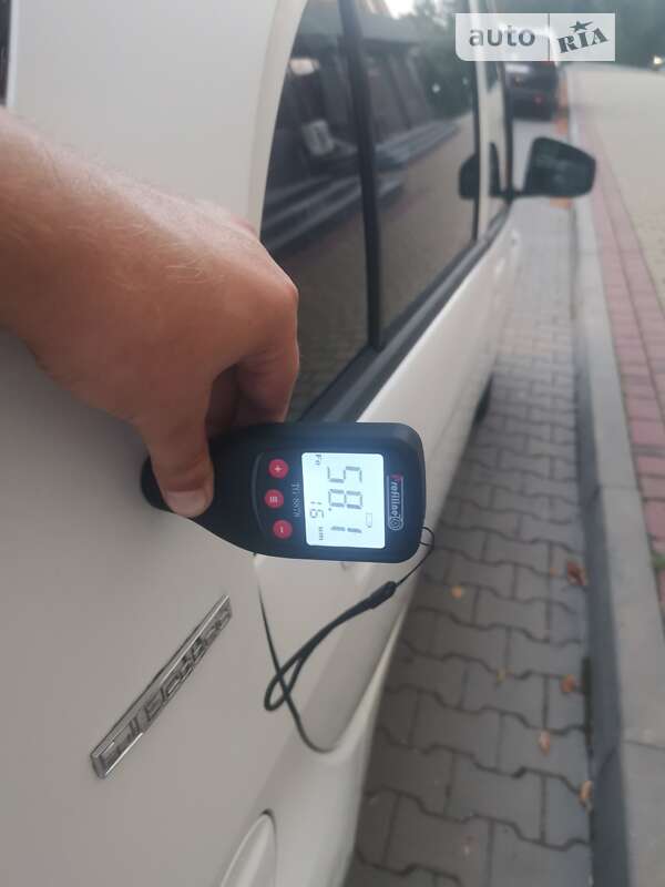 Хетчбек Peugeot iOn 2011 в Луцьку фото 29 Хетчбек Peugeot iOn 2011 в Луцьку