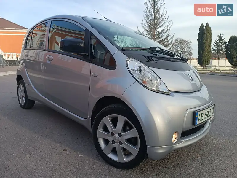 Peugeot iOn