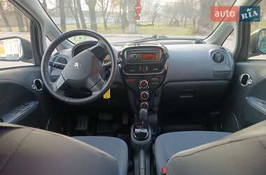 Хэтчбек Peugeot iOn 2012 в Хмельнике