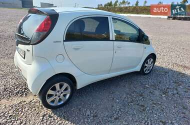 Хэтчбек Peugeot iOn 2011 в Львове