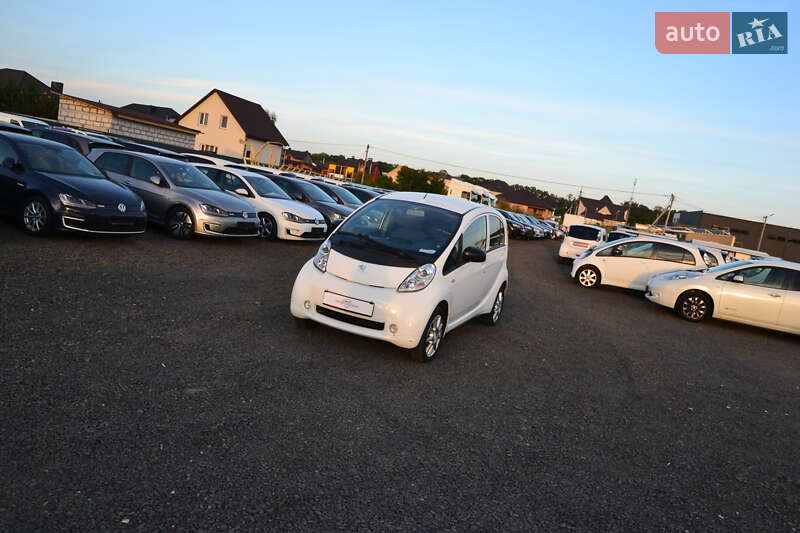 Хетчбек Peugeot iOn 2013 в Луцьку