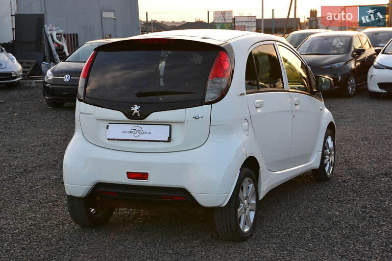 Хетчбек Peugeot iOn 2013 в Луцьку