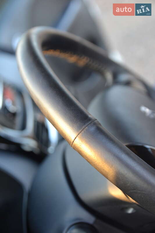 Хетчбек Peugeot iOn 2013 в Луцьку