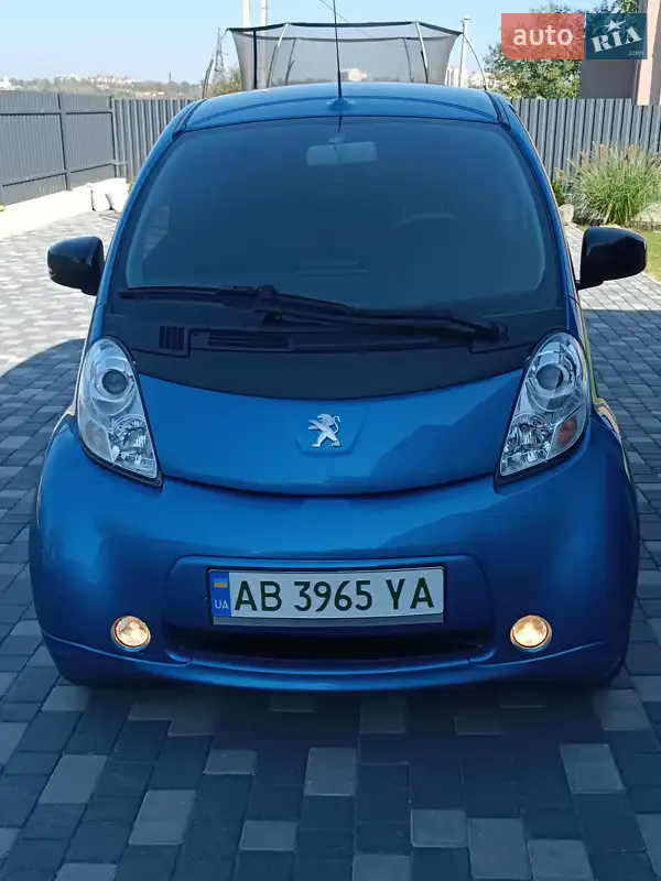 Peugeot iOn