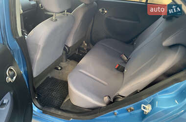 Хетчбек Peugeot iOn 2012 в 