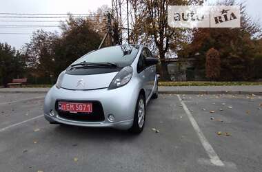 Хетчбек Peugeot iOn 2011 в Звягелі