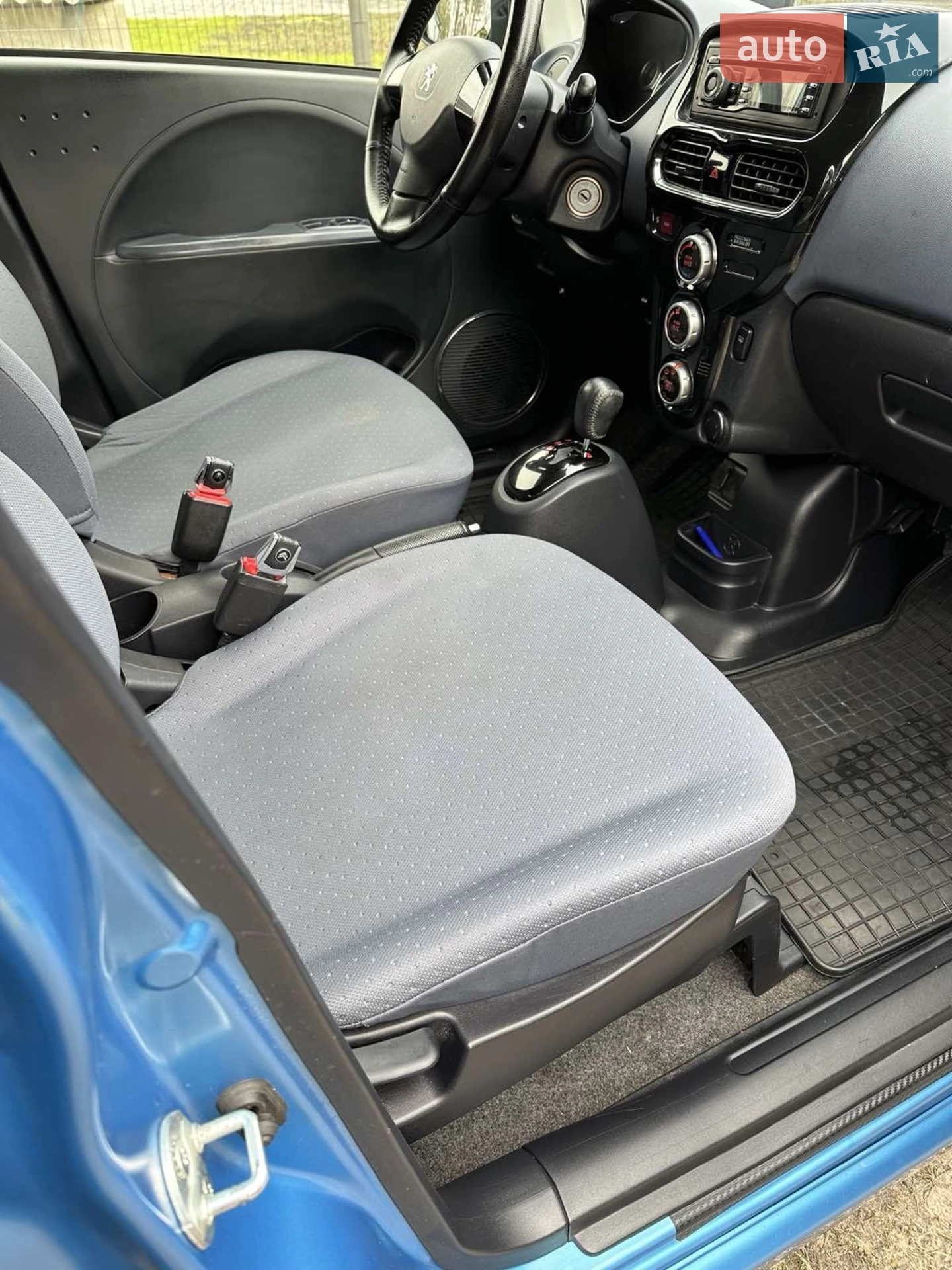 2015 Peugeot iOn - мініатюра 7