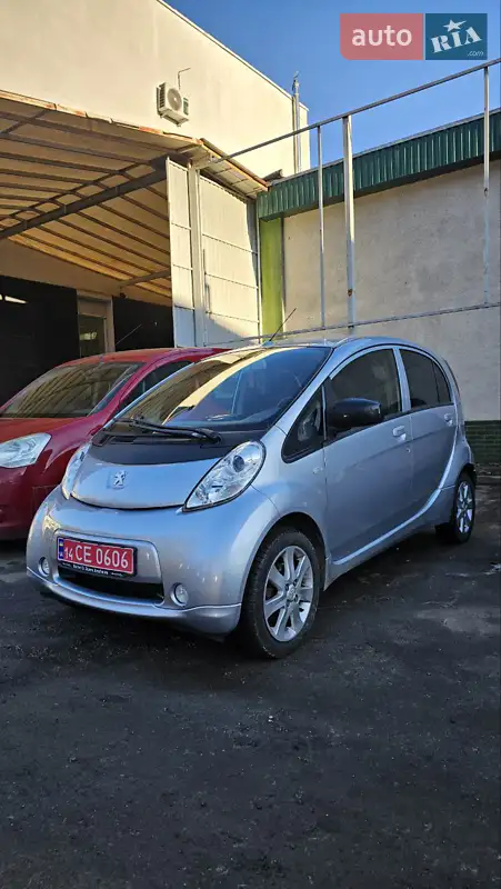 Peugeot iOn