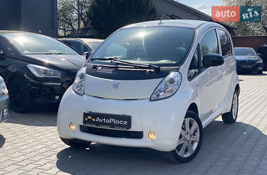 Хетчбек Peugeot iOn 2011 в 