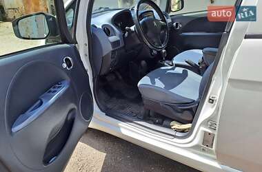Хетчбек Peugeot iOn 2014 в 
