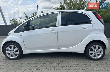Хэтчбек Peugeot iOn 2011 в Львове
