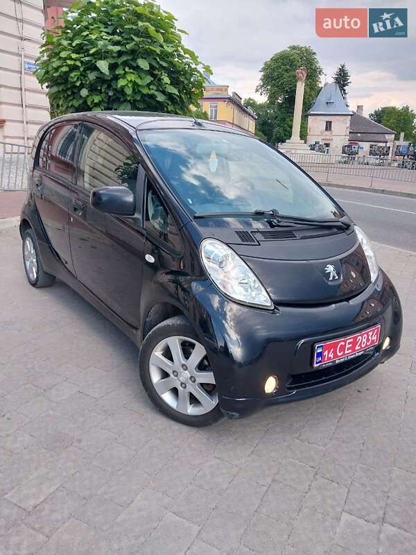 Peugeot iOn 2014