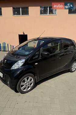 Хетчбек Peugeot iOn 2014 в Обухові