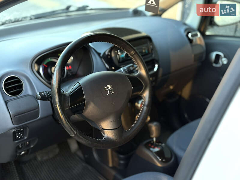 Хетчбек Peugeot iOn 2017 в Луцьку