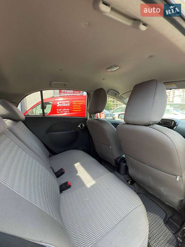 Хетчбек Peugeot iOn 2012 в Чернівцях