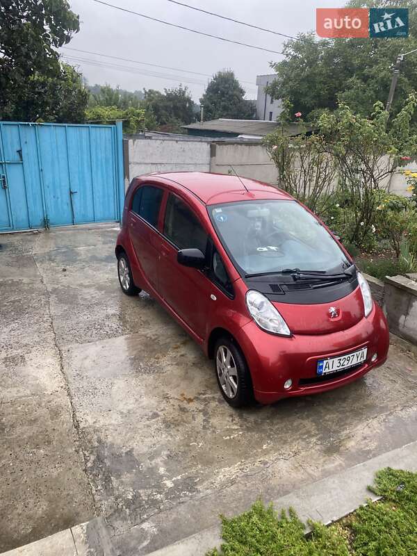 Peugeot iOn 2015 Peugeot iOn 2015