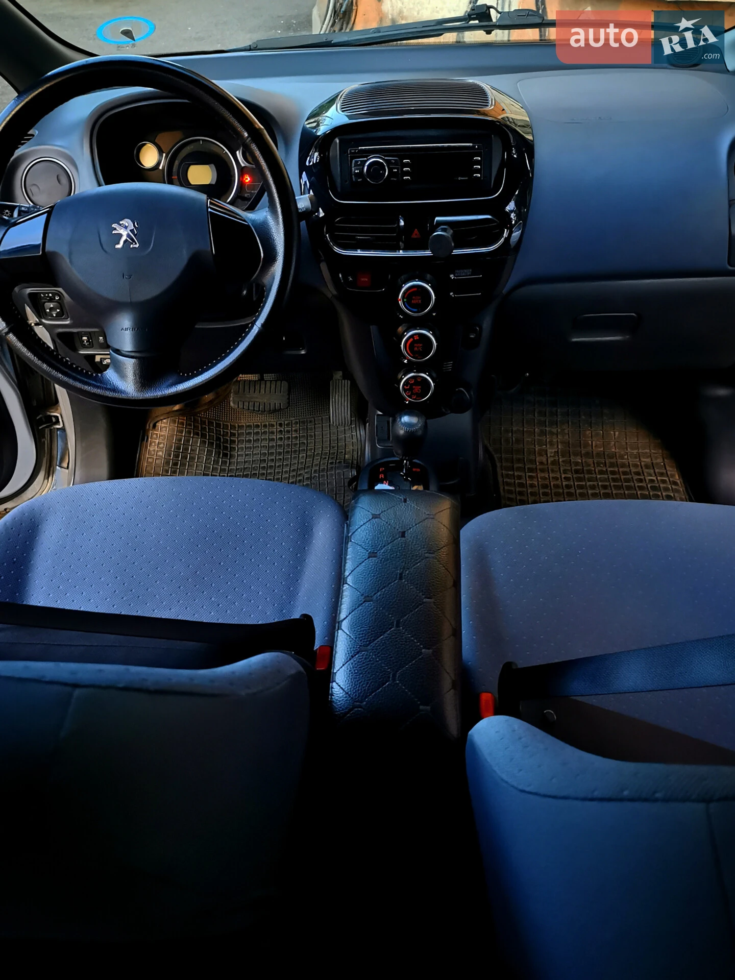 2015 Peugeot iOn - мініатюра 10