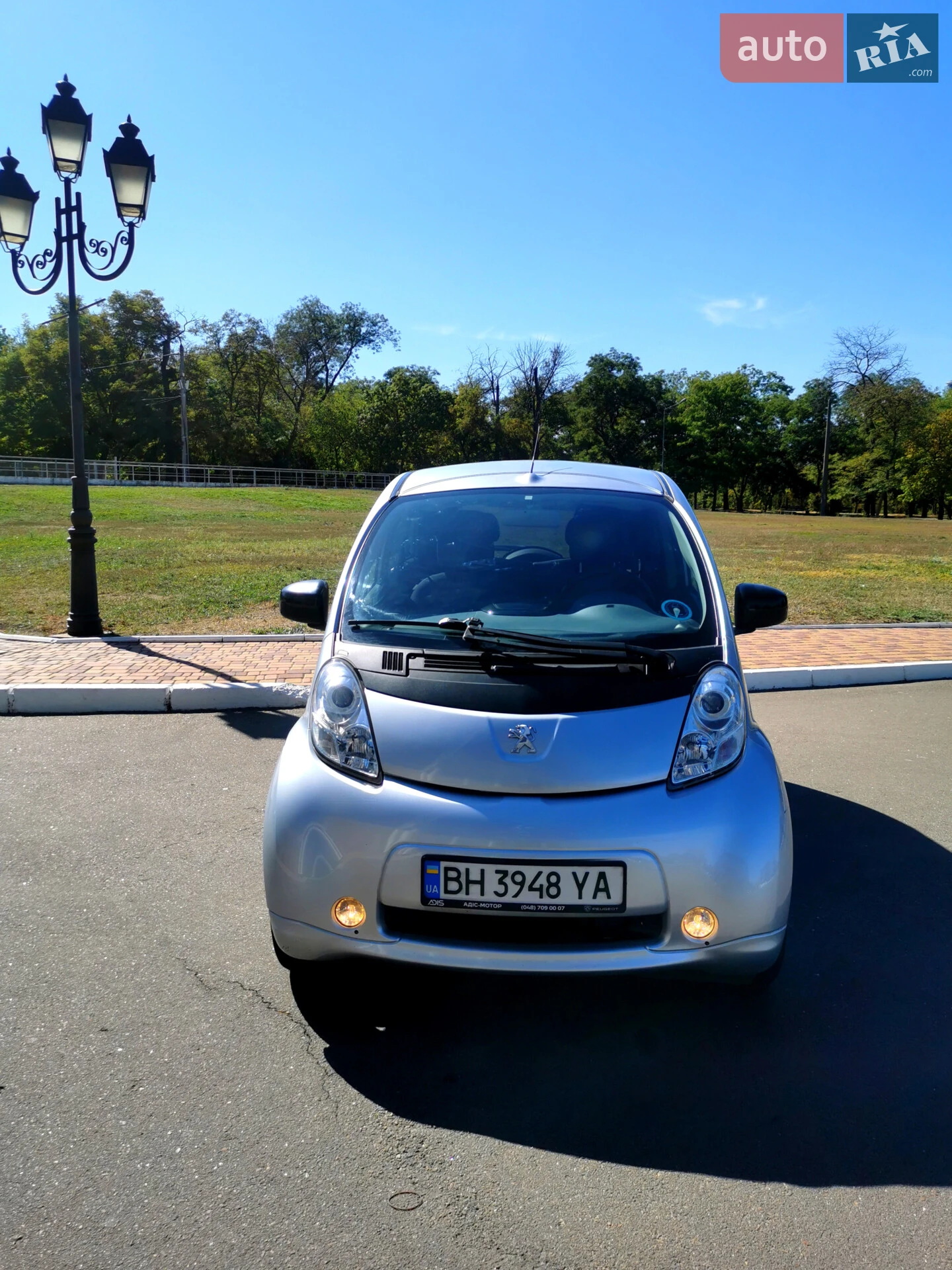 2015 Peugeot iOn - мініатюра 4