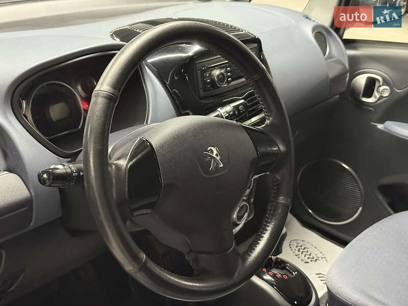 Хетчбек Peugeot iOn 2011 в Володимирі