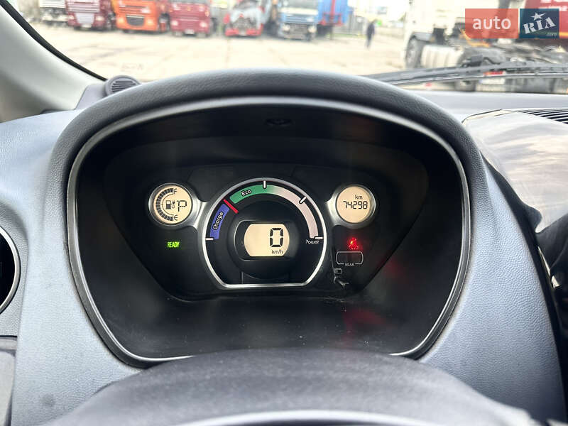 Хэтчбек Peugeot iOn 2017 в Львове