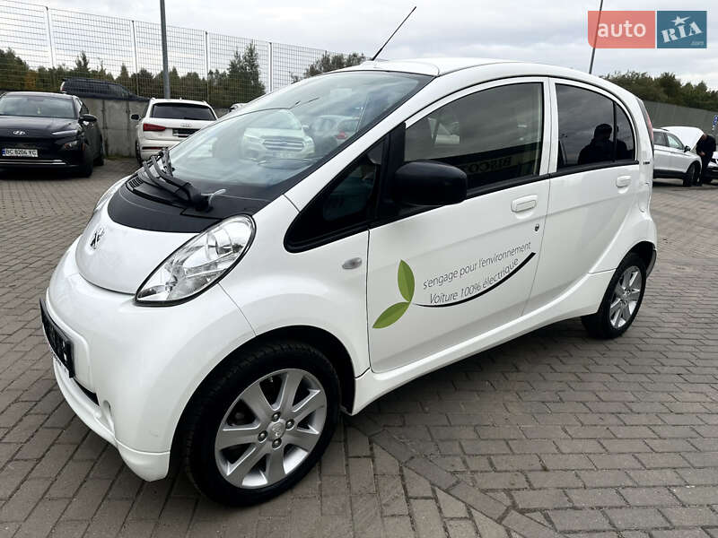 Хэтчбек Peugeot iOn 2017 в Львове