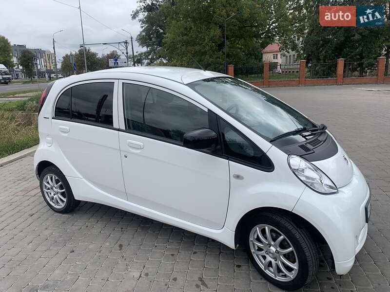 Хэтчбек Peugeot iOn 2014 в Луцке фото 5 Хэтчбек Peugeot iOn 2014 в Луцке