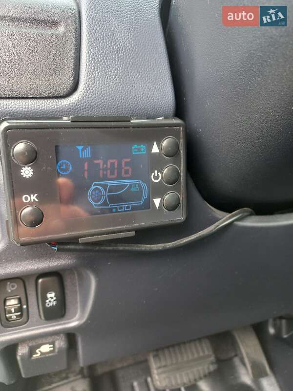 Хэтчбек Peugeot iOn 2011 в Луцке фото 30 Хэтчбек Peugeot iOn 2011 в Луцке