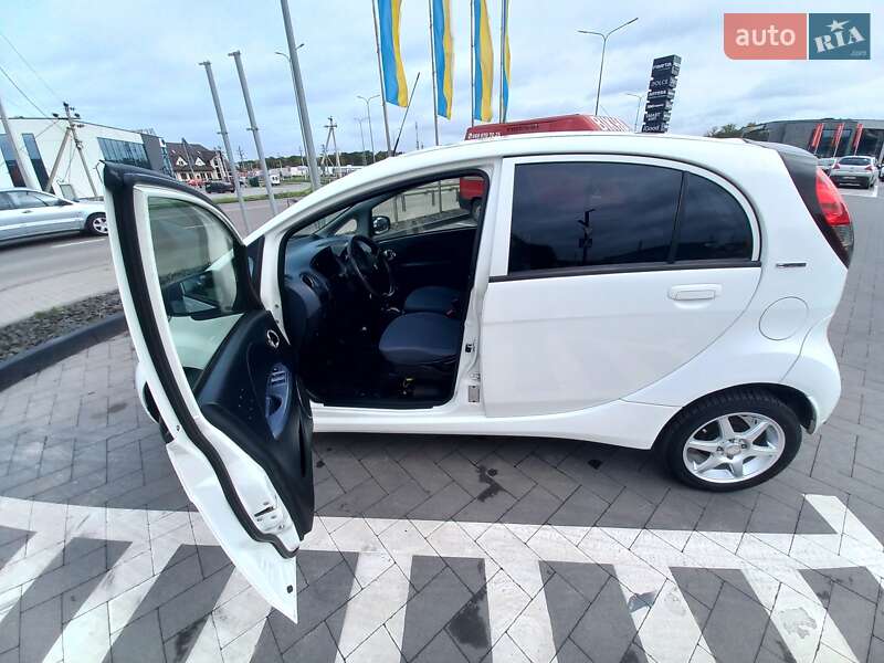 Хэтчбек Peugeot iOn 2011 в Луцке фото 36 Хэтчбек Peugeot iOn 2011 в Луцке