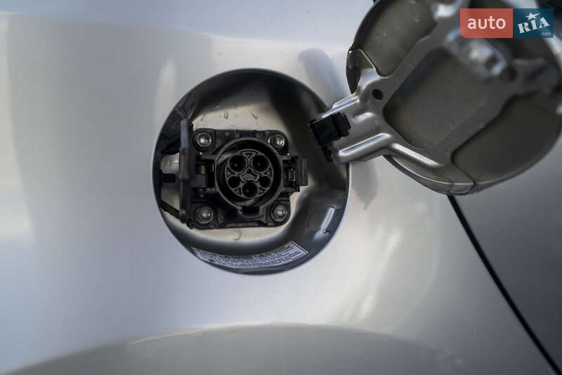 Хэтчбек Peugeot iOn 2017 в Киеве фото 13 Хэтчбек Peugeot iOn 2017 в Киеве