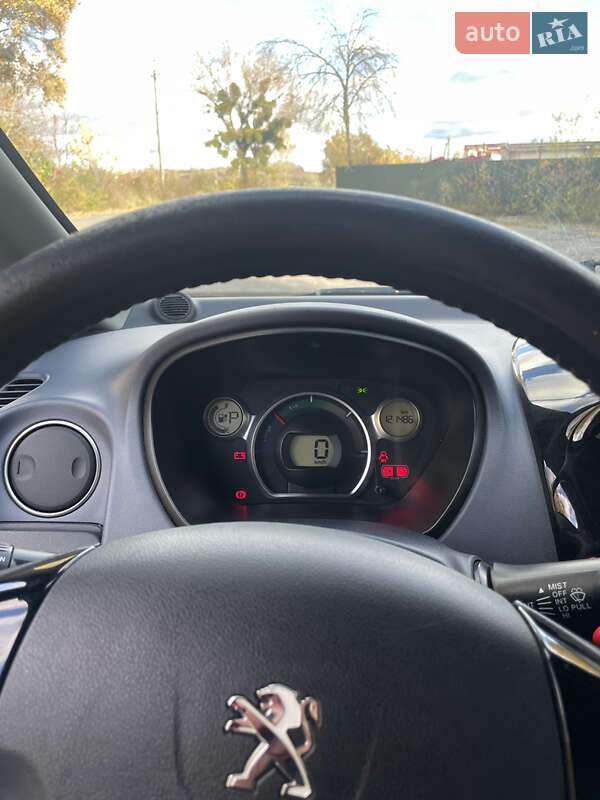 Хэтчбек Peugeot iOn 2011 в Львове фото 17 Хэтчбек Peugeot iOn 2011 в Львове