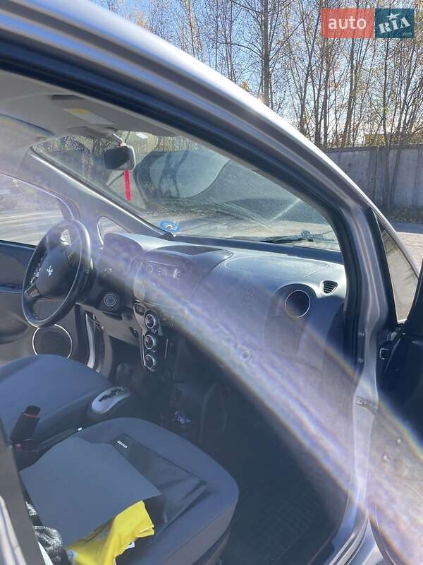 Хэтчбек Peugeot iOn 2011 в Коростышеве фото 11 Хэтчбек Peugeot iOn 2011 в Коростышеве