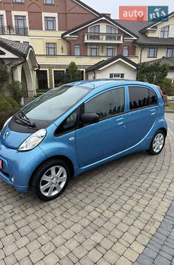 Хэтчбек Peugeot iOn 2014 в Львове