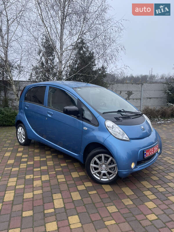 Peugeot iOn 2011 Peugeot iOn 2011