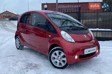 Хэтчбек Peugeot iOn 2015 в Киеве